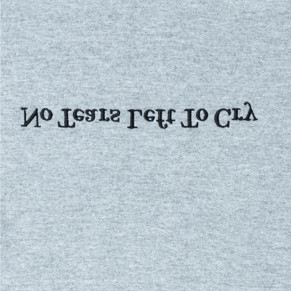 Ariana Grande no tears left to cry crewneck - Picture 2 of 2